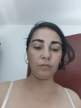 EMILY_69_DIVI - SHOW TITS OIL