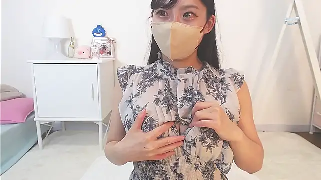 Anna_9898 - 初心者あんなです🎊洋服捲ります💞