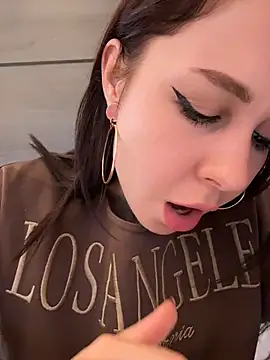 RosieDesire - 3-4 fngrs pound pusy w NO MERCY t SQUIRT