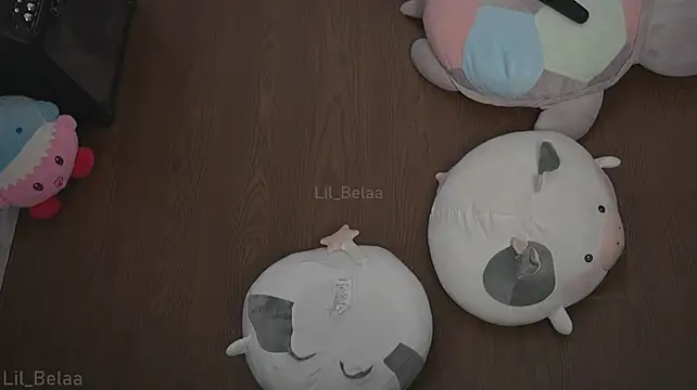 Lil_Belaa - 🍑 Spanks on Ass x20