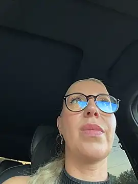 LisaMurr - I slap myself in the ass 🍑