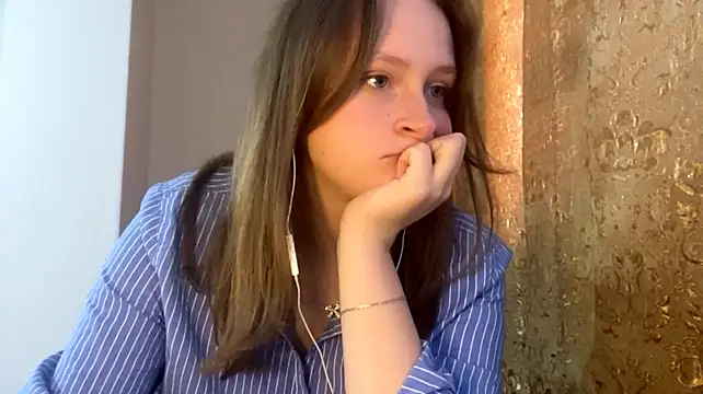 KarimaStubbe - Show me your favorite pose