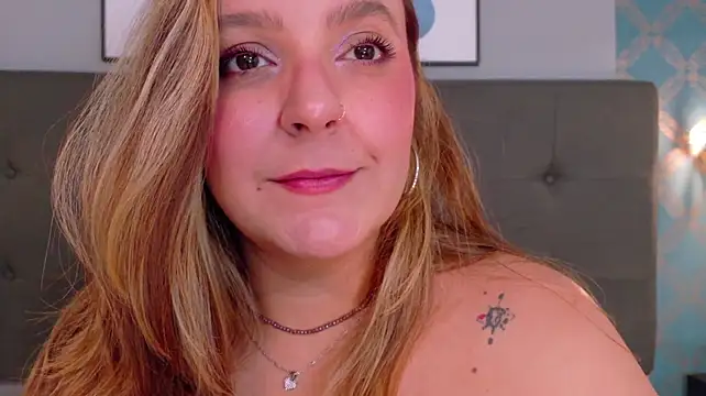 AmbarRoberts_ - Rub big clit close to cam ! masturbation