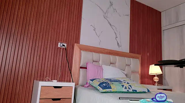 Mia_hank - squirt in you face