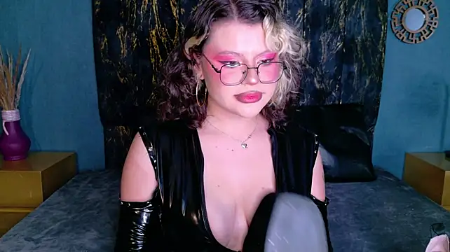 NinaFiore - Close up huge tits// squeeze nipples🍒