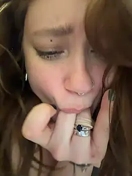 Lucy-joy - Be a good girl! SUCK FINGER