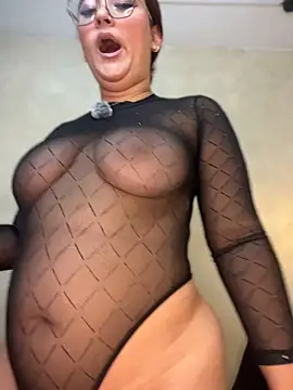Tiny_Gray - FULL NUDE AND RUB PUSSY