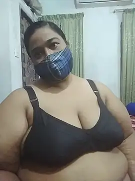 Momo_loves - c2c Only 8 token😉 call me guys🫦