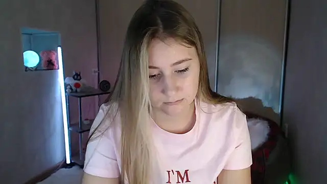 Milka_kamila - doggy style in a thong