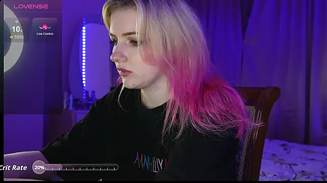Mercy_Noctellee - TAKE OFF SHIRT