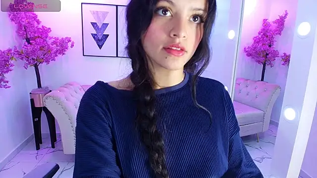 Maddie_T18 - Ride your dick