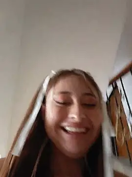 Julii_Sw - FLASH TITS WITH MY FRIEND😏