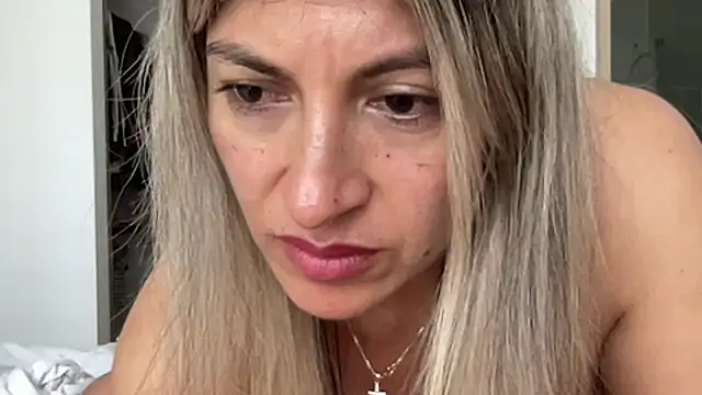 LunaBeya - orgasm with dildo