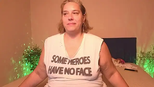 Bbw_Goddes - make my pussy happy)squirt leggings?