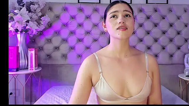 AnnieMartinez - Slaps in ass x 6
