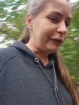 Keli_Jessi - Squirt in public park