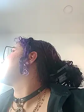 Liily_Foxxy - Lick boobs+spit 🍒💦