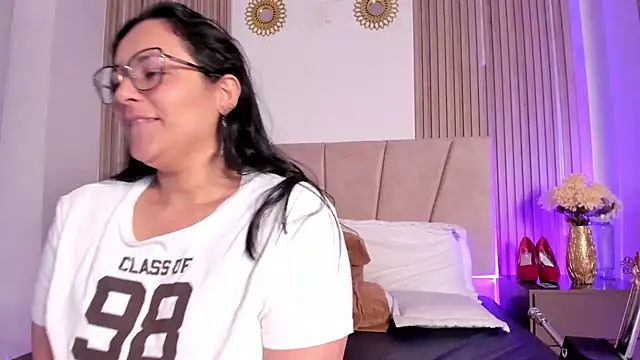 Michell_Monet - plug in ass and 10 spank