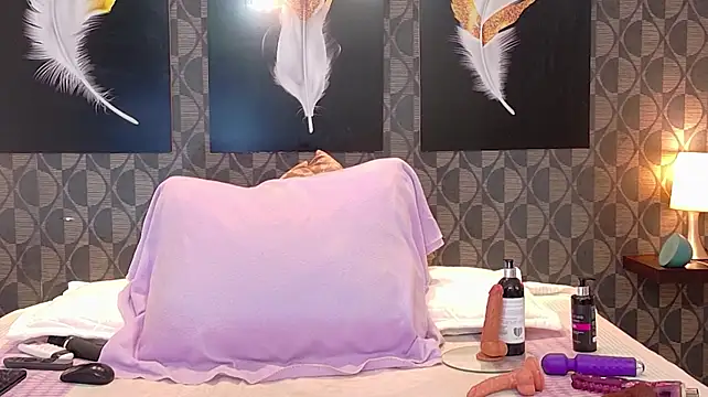 ScarleetSmith - Oileb big shiny ass twerking NO panty