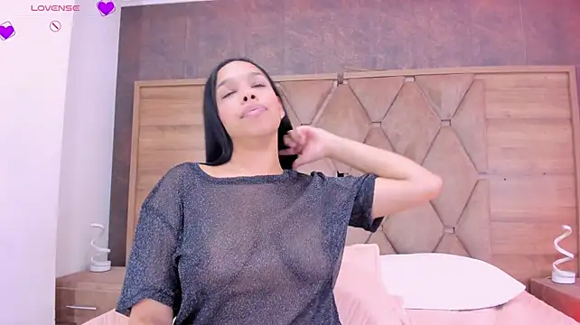 ThaliaHall_1 - nude + sexy dance ❤️‍🔥