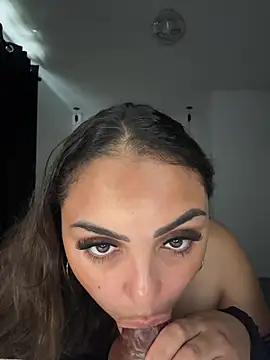 CaramelCarmenxox - Squirt and fuck myself with dildo