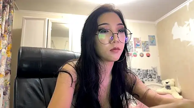 JoiePaschall - sexy posing