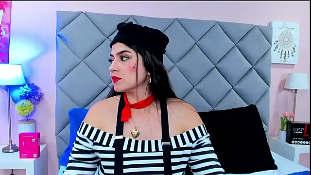 NahomyAdams - Silent masturbation... shhh