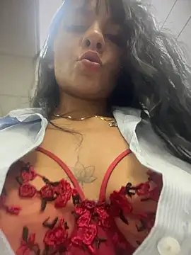 LuxeBrunetteXXX - NAKED FINGERING PUSSY👀