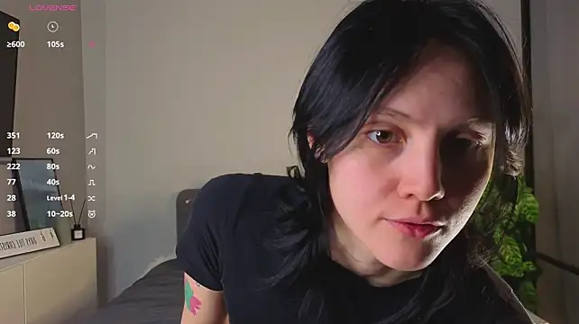 MaryCoopeer - pinch and squeeze my nipples