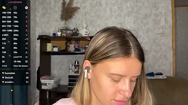 GabrielleEndoss - Make my boobs bounce