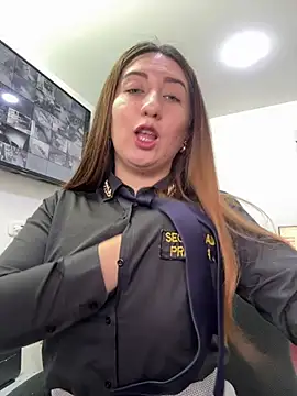 Suzy-111 - 🥵COWORKER SUCK MY TITS🍒