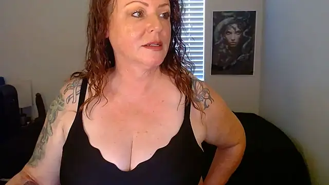 Nikkimastersgirl1091 - Naked! and fuck!