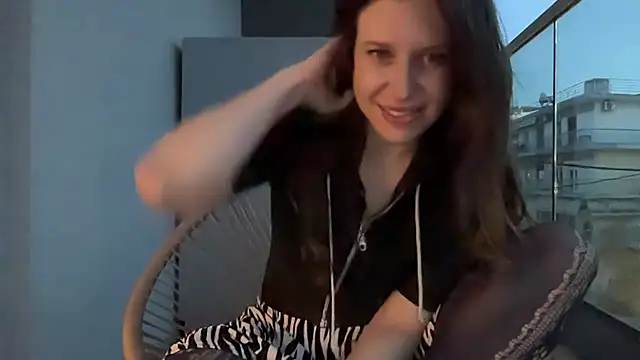 Kellyvenous - Ride Huge Dildo