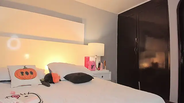 Emily_robertss1 - hush in ass x control