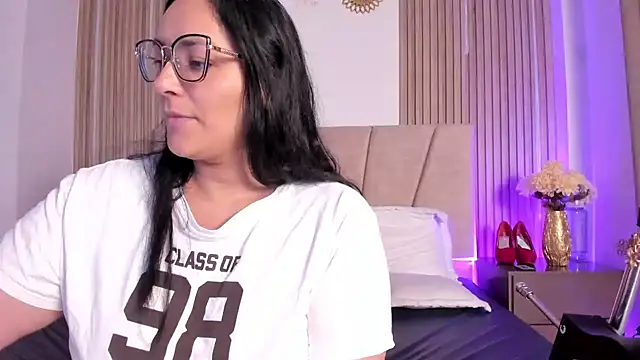 Michell_Monet - plug in ass and 10 spank
