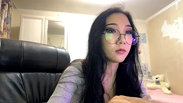 JoiePaschall - sexy posing