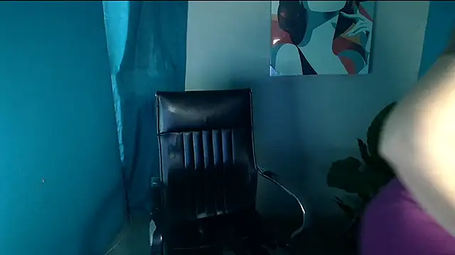 Sunny_rayz_ - naked +plug anal + doggy