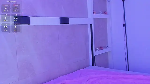 Dahiana_rouss - My ass is red, time to get some oil🍉