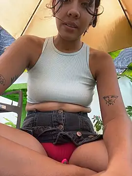 Samantha_gyatt - TITS OUT NIPPLE PINCHING