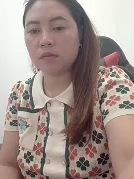 Yun_2006 - Giúp đỡ Em mùa hè nóng nực em cần ly tà