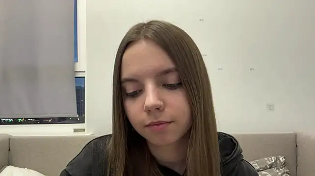 LisaPorse - air kiss + cute wink