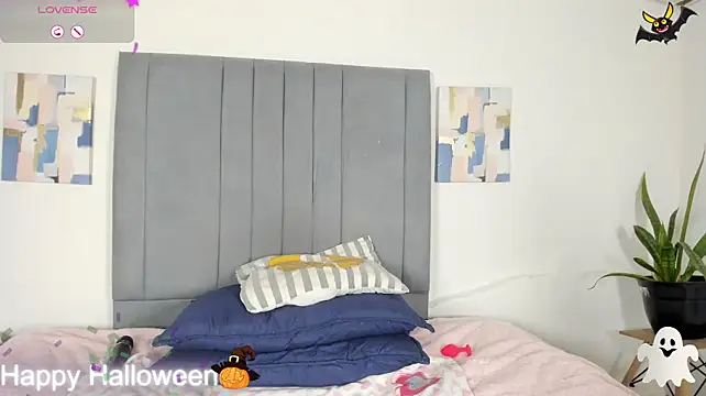 Sophia_Ebony - Play with my lush in clit
