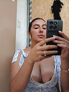ViolettaWalton1 - Boobs ahegao spit in store boutiqu🤫😈💜