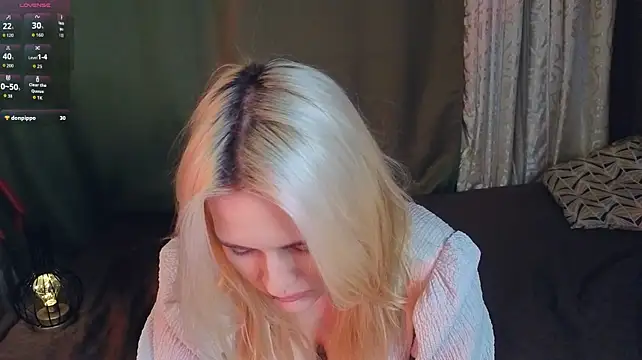 KaleyMahunik - LICK AND BITE MY LIPS