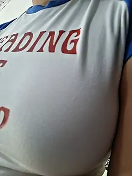 -VICKKY - all naked + 3 finger in my pussy