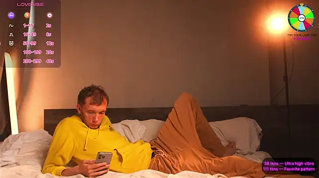 VunderSEX - Naked pillow riding