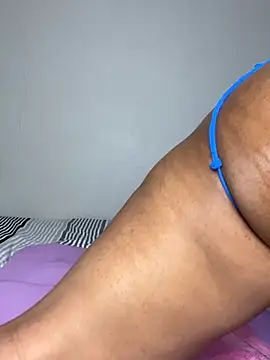 DiamondHaze2 - Let’s make it rain daddies 💦☔️🤤