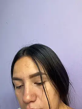 Marianahb-e - Flash pussy open