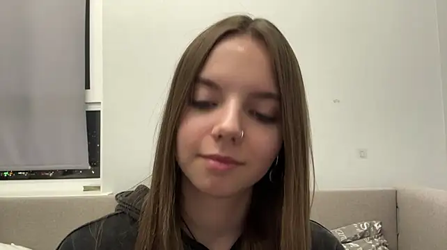 LisaPorse - air kiss + cute wink
