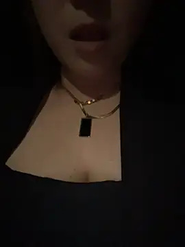 Lola666999 - 打麻将，完成任务找人舔胸
